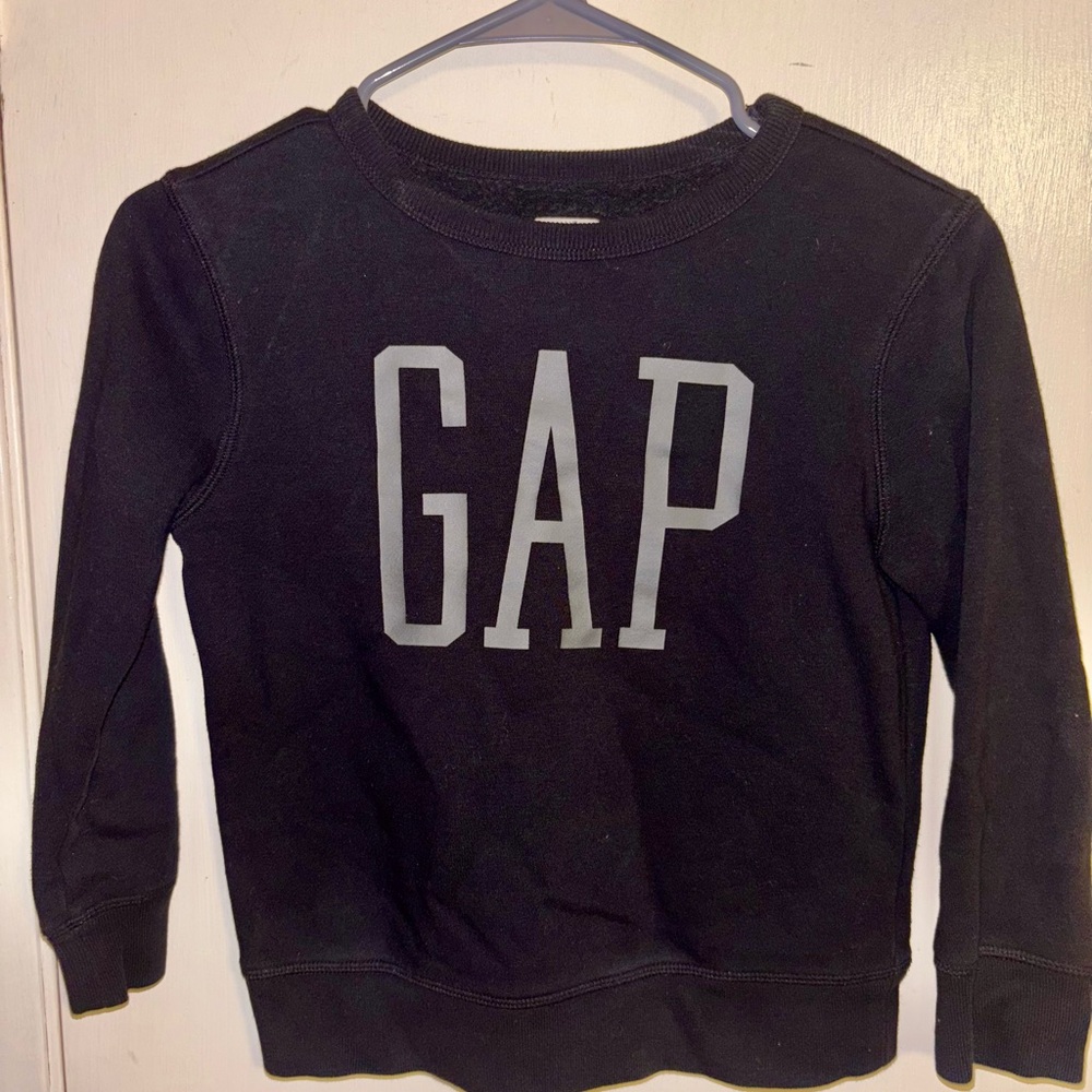 🆕 GAP Kids Black Logo Sweatshirt | Size Small | Gently Used